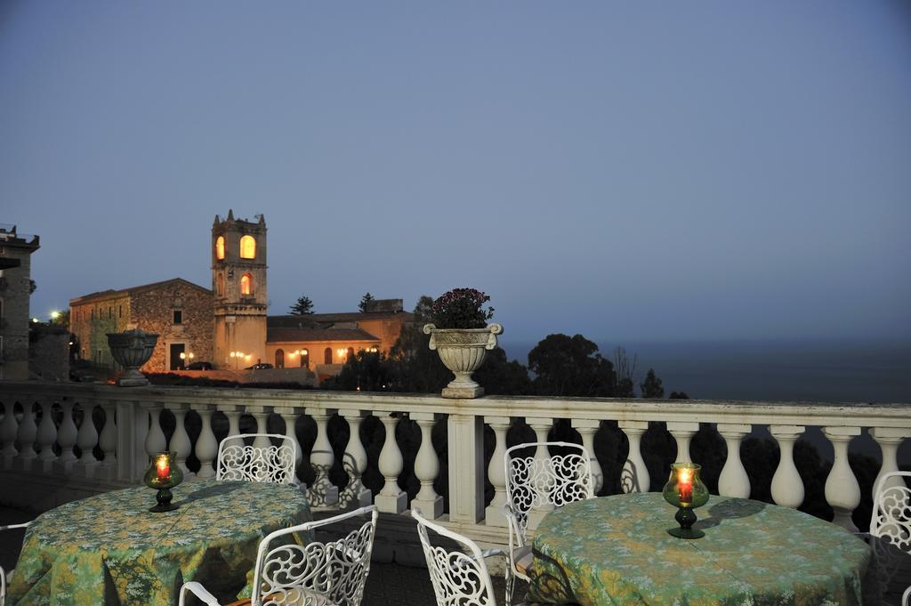 Hotel Villa Riis Taormina Dış mekan fotoğraf