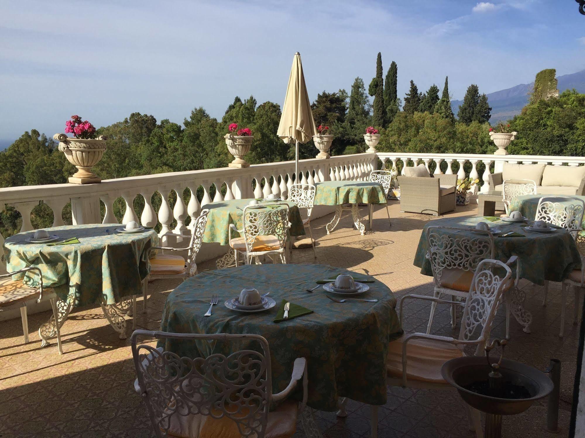 Hotel Villa Riis Taormina Dış mekan fotoğraf