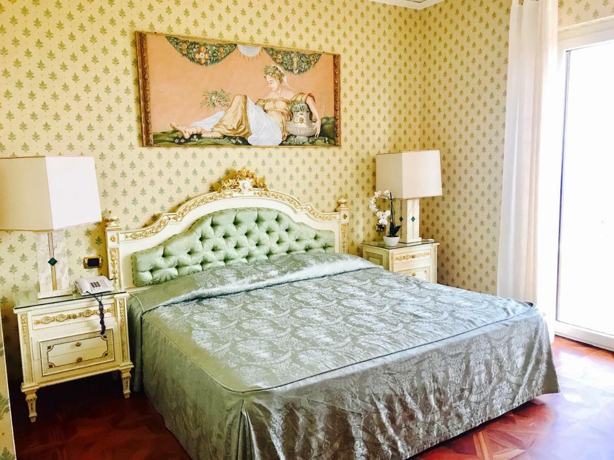 Hotel Villa Riis Taormina Dış mekan fotoğraf